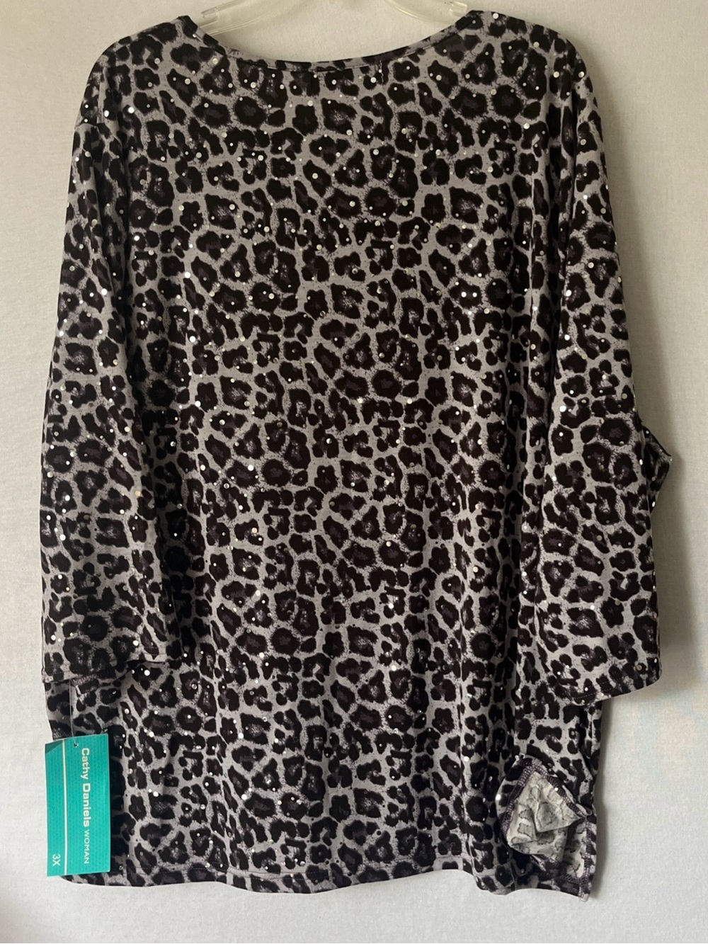 New Cathy Daniels 3X Leopard Print Sequin Blouse Keyhole Accent 3/4 Sleeve Top - Picture 6 of 11